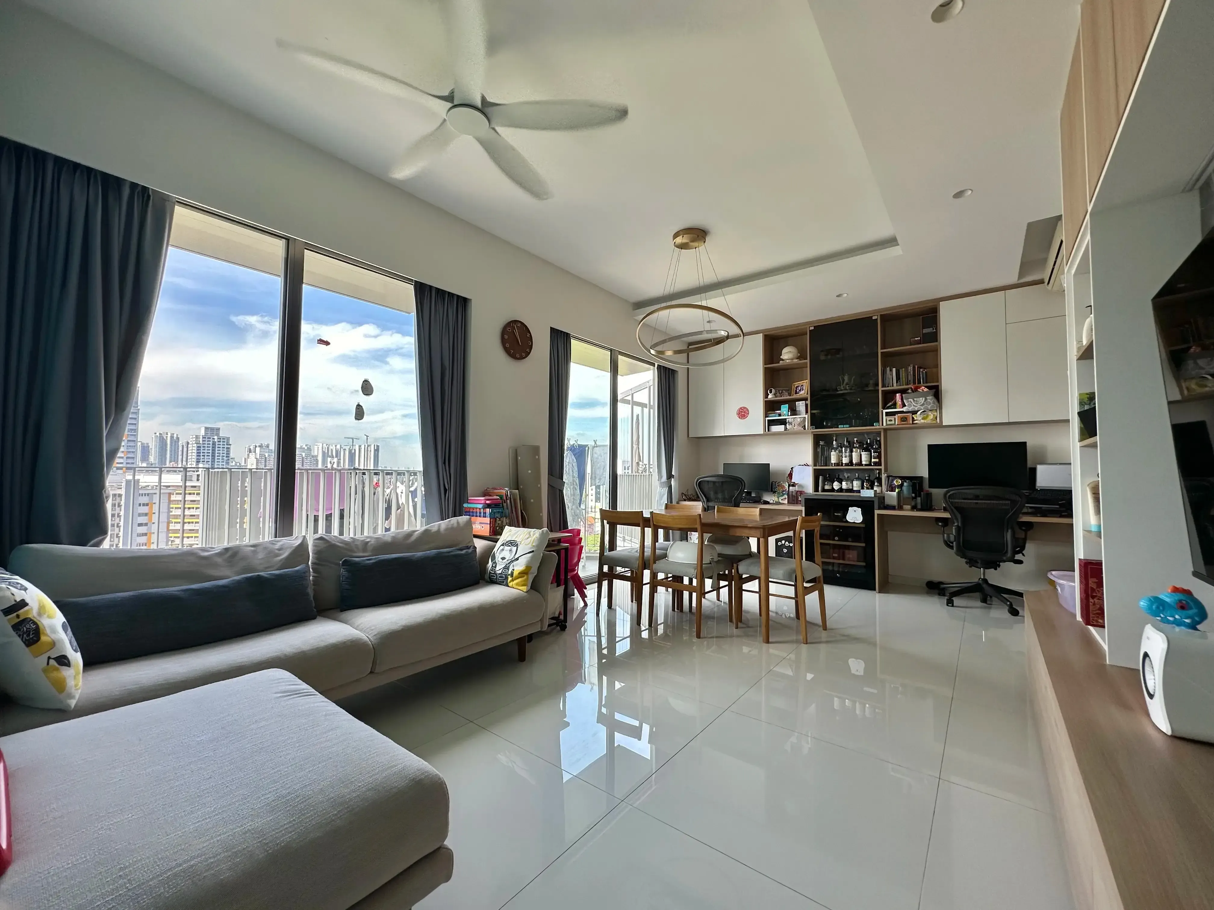 Kelly Mark Property's listing at Sky Habitat